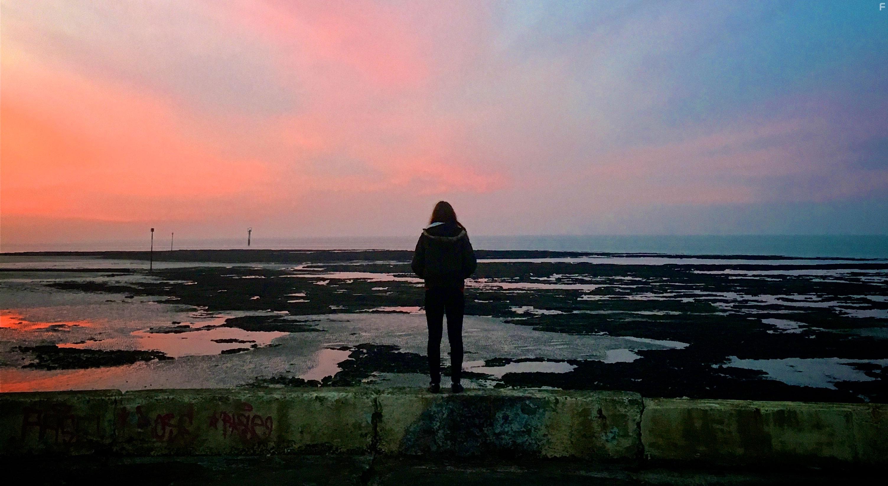 Liv Hill in Jellyfish (2018)