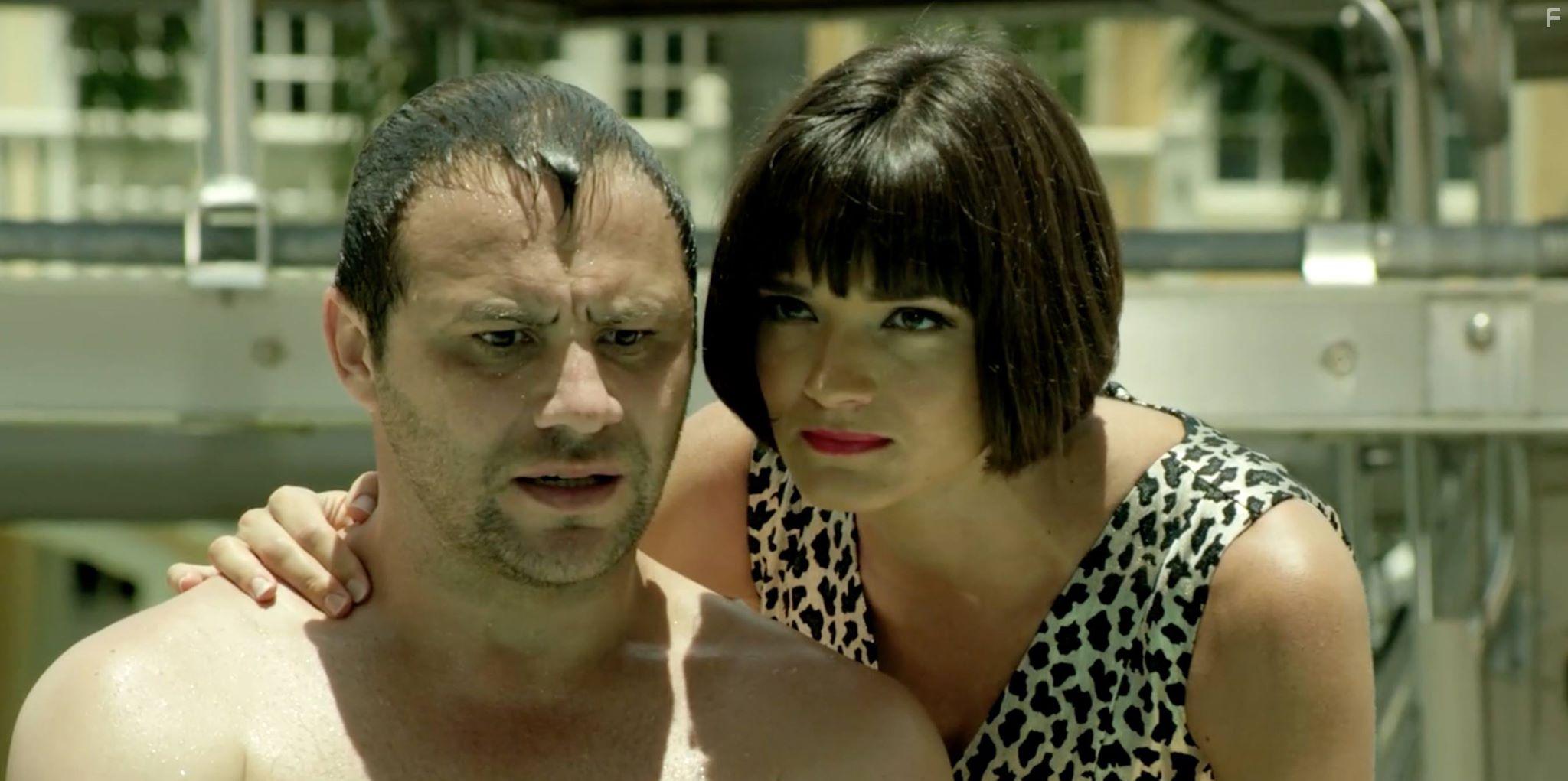 Jamie Bernadette and Shannon Brown in Smothered by Mothers (2019)