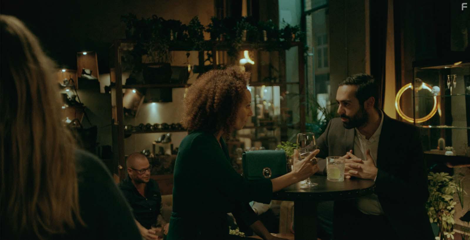 Laura Allen and Ardalan Esmaili in Charmren (2017)