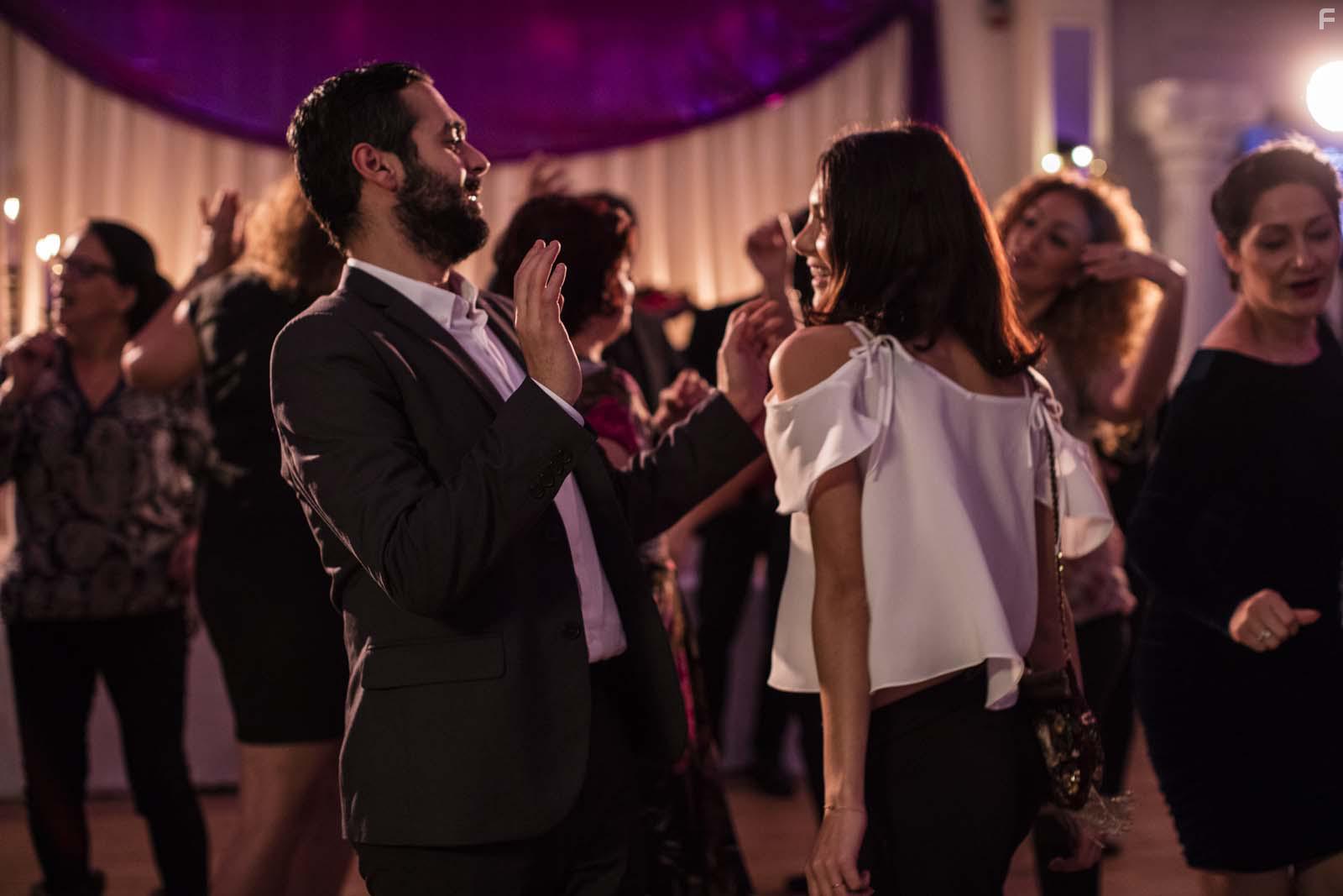 Ardalan Esmaili and Soho Rezanejad in Charmren (2017)