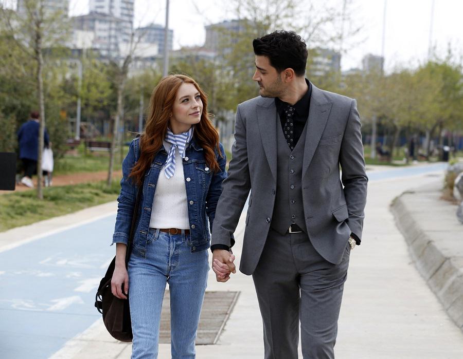 Burak Sevin and Melis Sezen in Leke (2019)