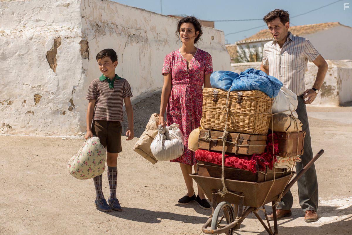 Penlope Cruz and Ral Arvalo in Dolor y gloria (2019)