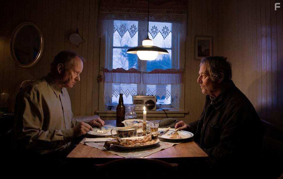 Угоняя лошадей