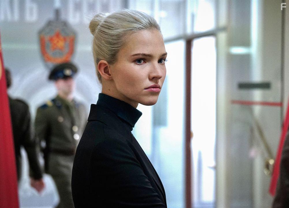 Sasha Luss in Anna (2019)