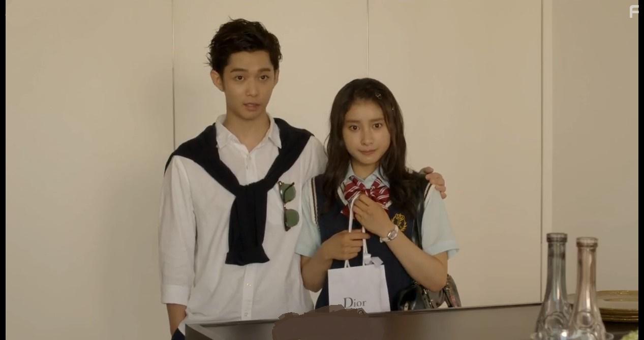 Мой брат слишком сильно меня любит