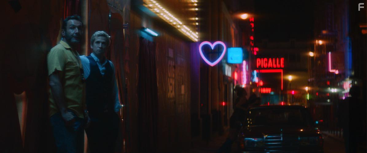 Guillaume Canet and Gilles Lellouche in L'amour est une fte (2018)