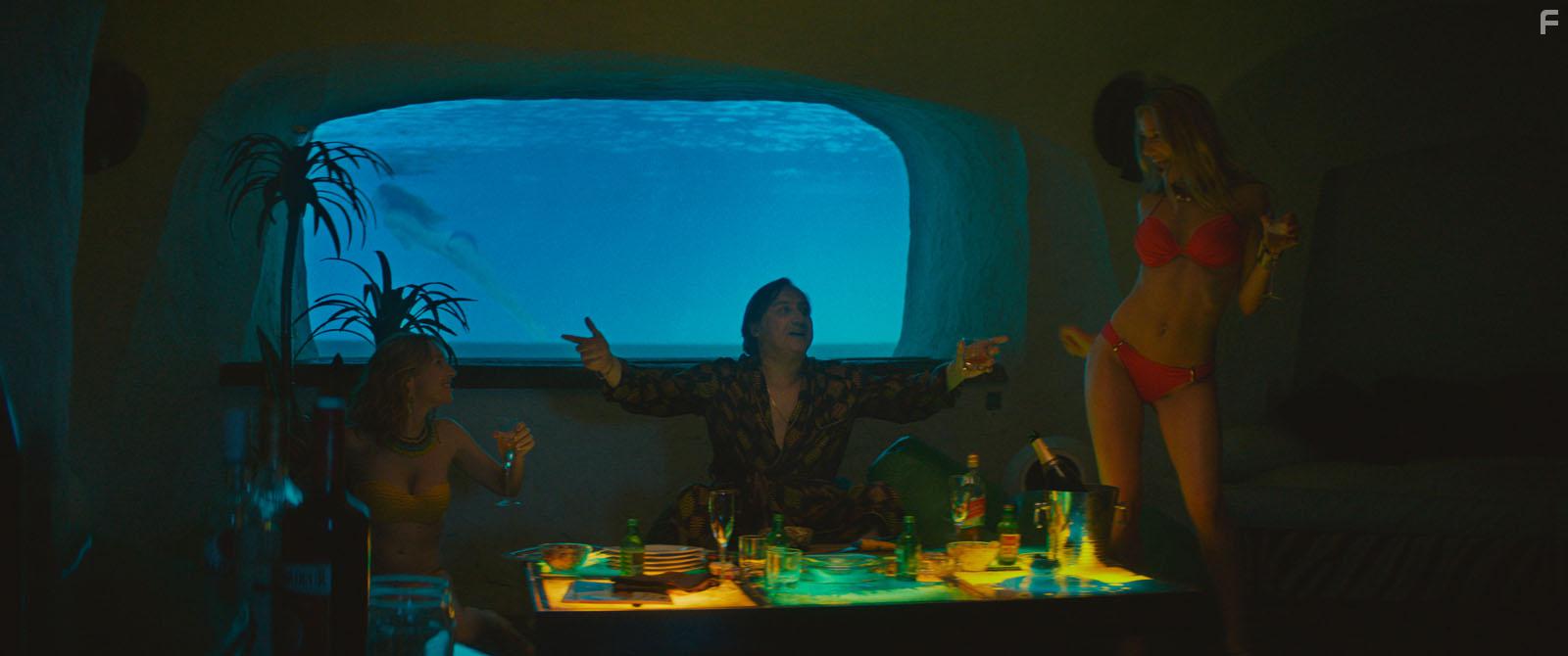 Michel Fau in L'amour est une fte (2018)