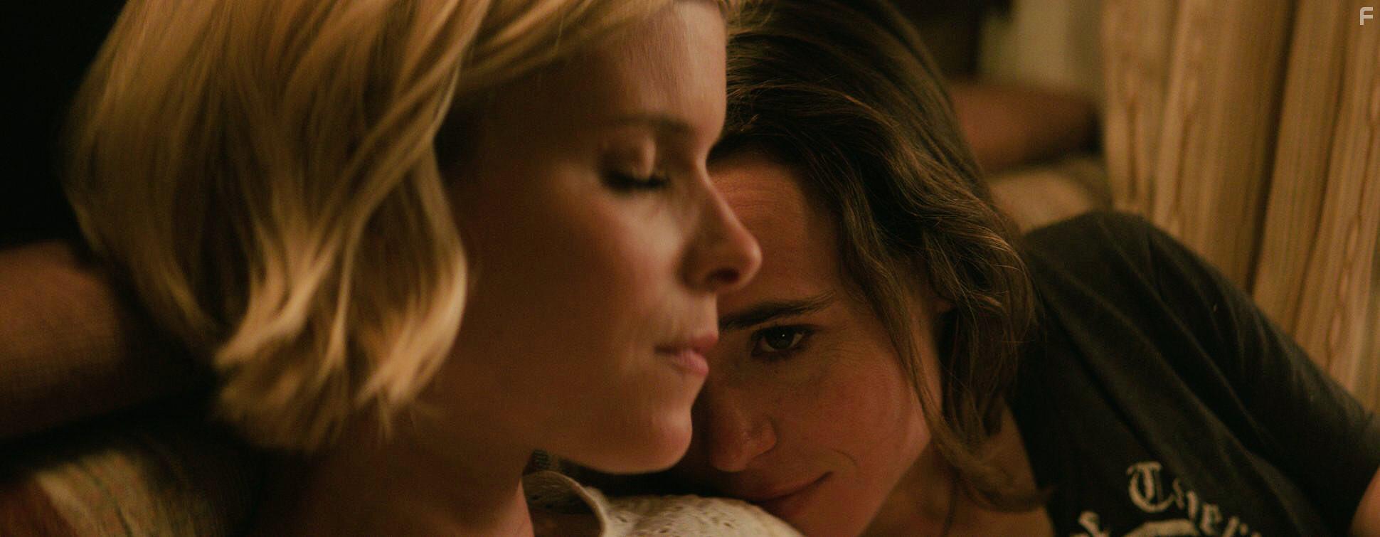 Kate Mara and Ellen Page in Mercy (2017)