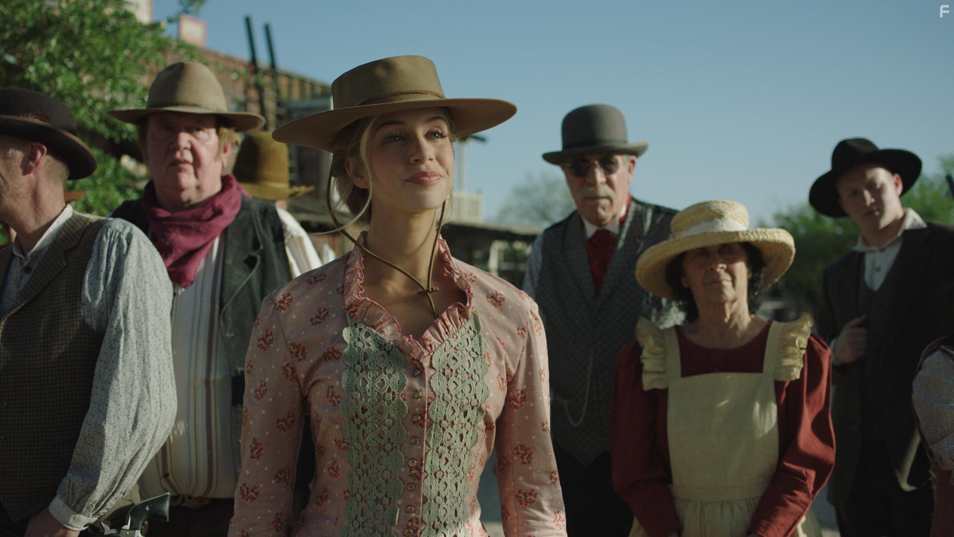 Alexandria DeBerry in The Legend of 5 Mile Cave (2019)