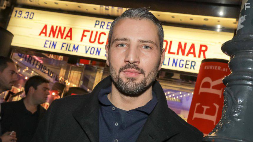 Murathan Muslu at an event for Anna Fucking Molnar (2017)