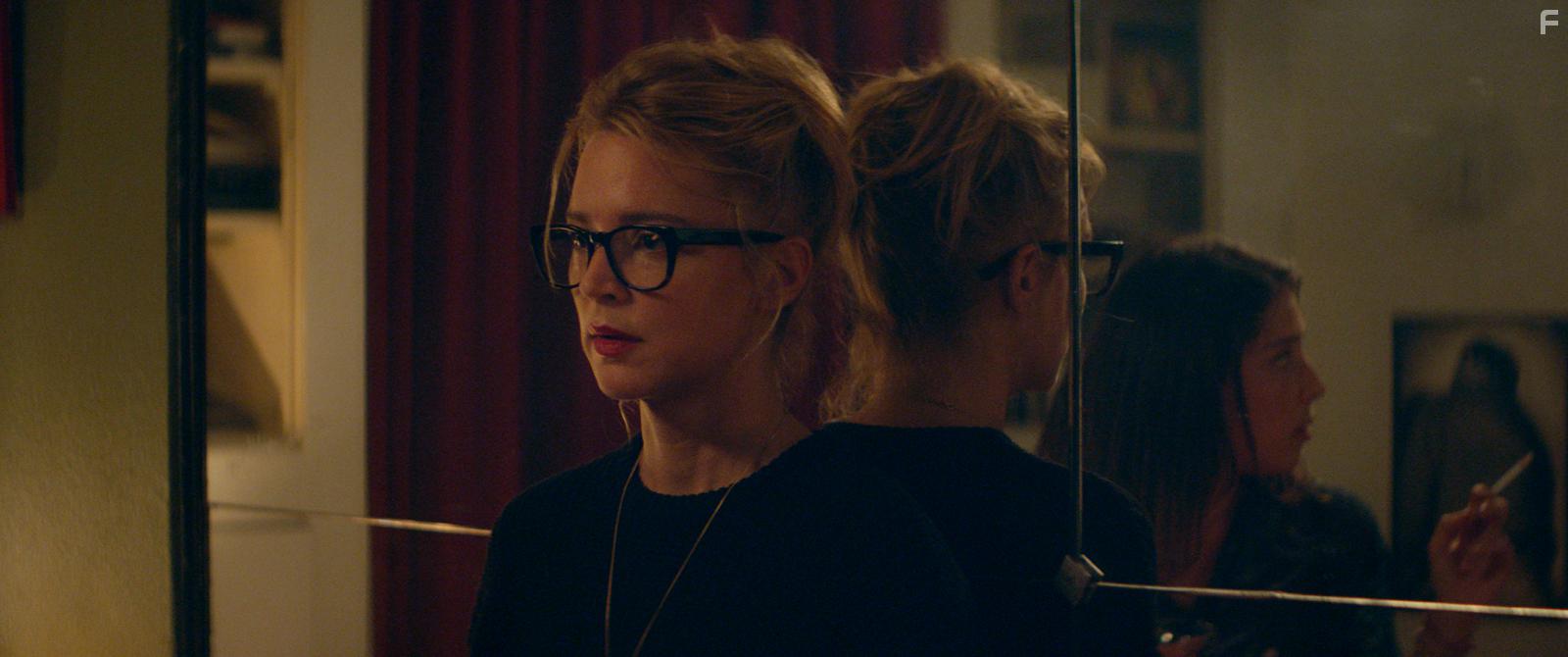Virginie Efira in Sibyl (2019)