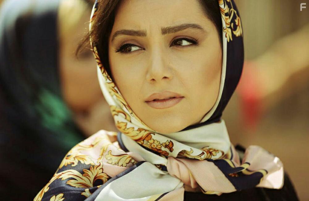 Nazanin Bayati in Maghzhaye Koochake Zang Zadeh (2018)