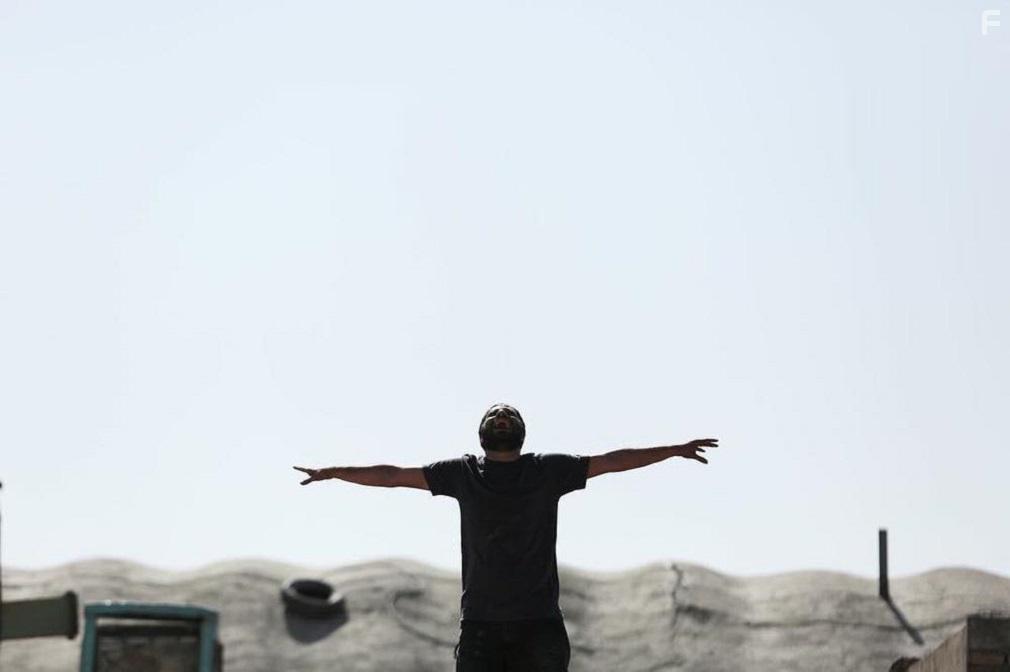 Navid Mohammadzadeh in Maghzhaye Koochake Zang Zadeh (2018)