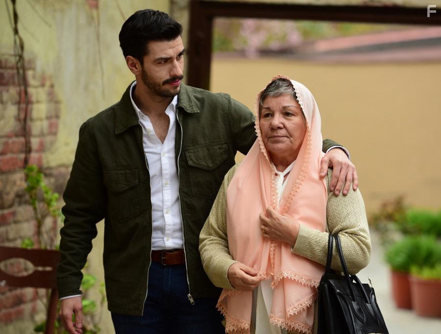 Bedia Ener and Aras Aydin in Canevim (2019)