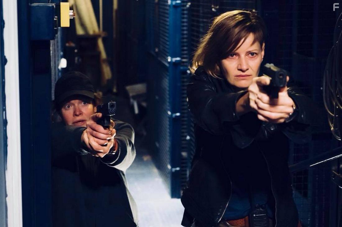 Malgorzata Kozuchowska and Daria Widawska in Plagi Breslau (2018)