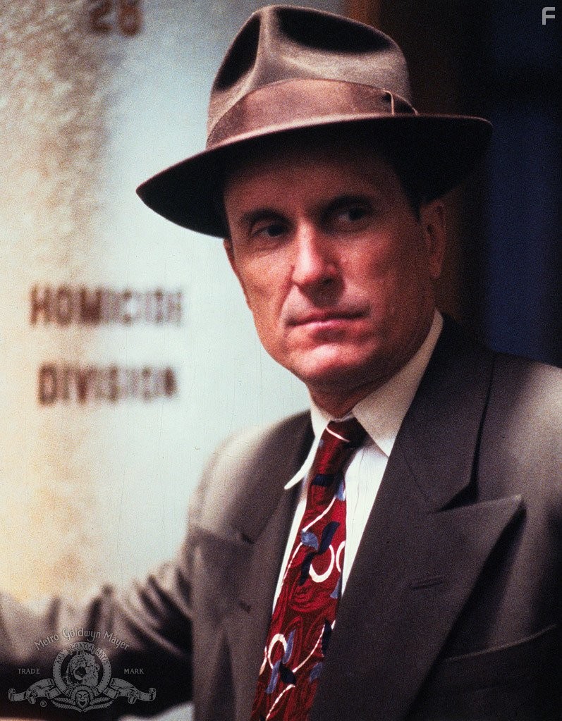 Robert Duvall in Тайны исповеди (1981)