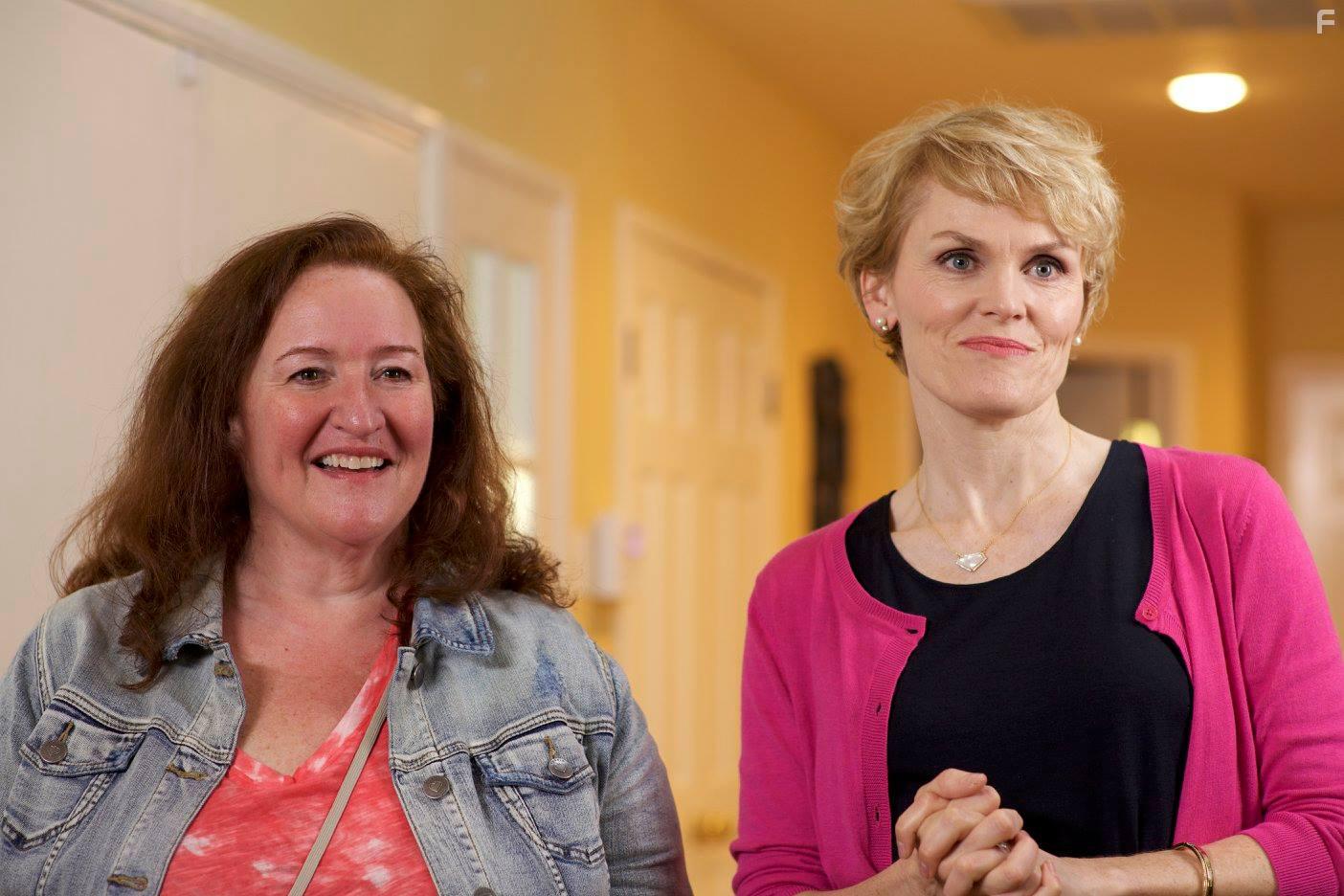 Rusty Schwimmer and Stephnie Weir in Wild Honey (2017)