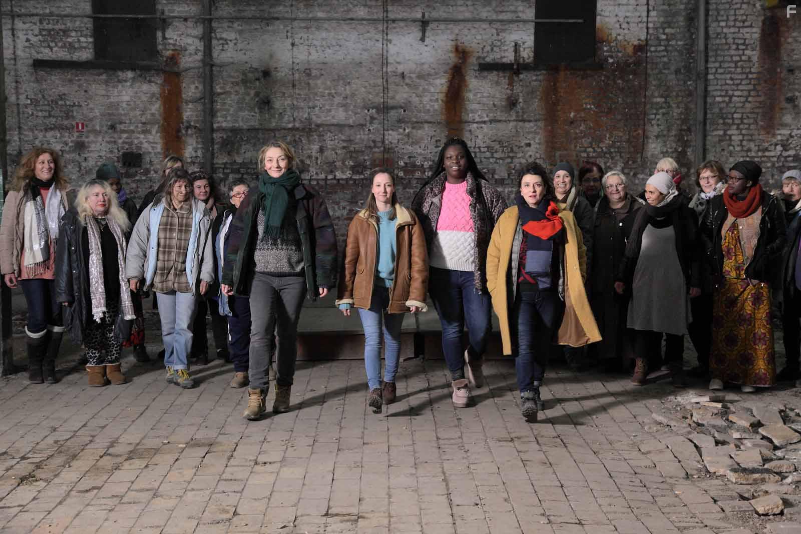 Nomie Lvovsky, Corinne Masiero, Audrey Lamy, and Dborah Lukumuena in Les invisibles (2018)