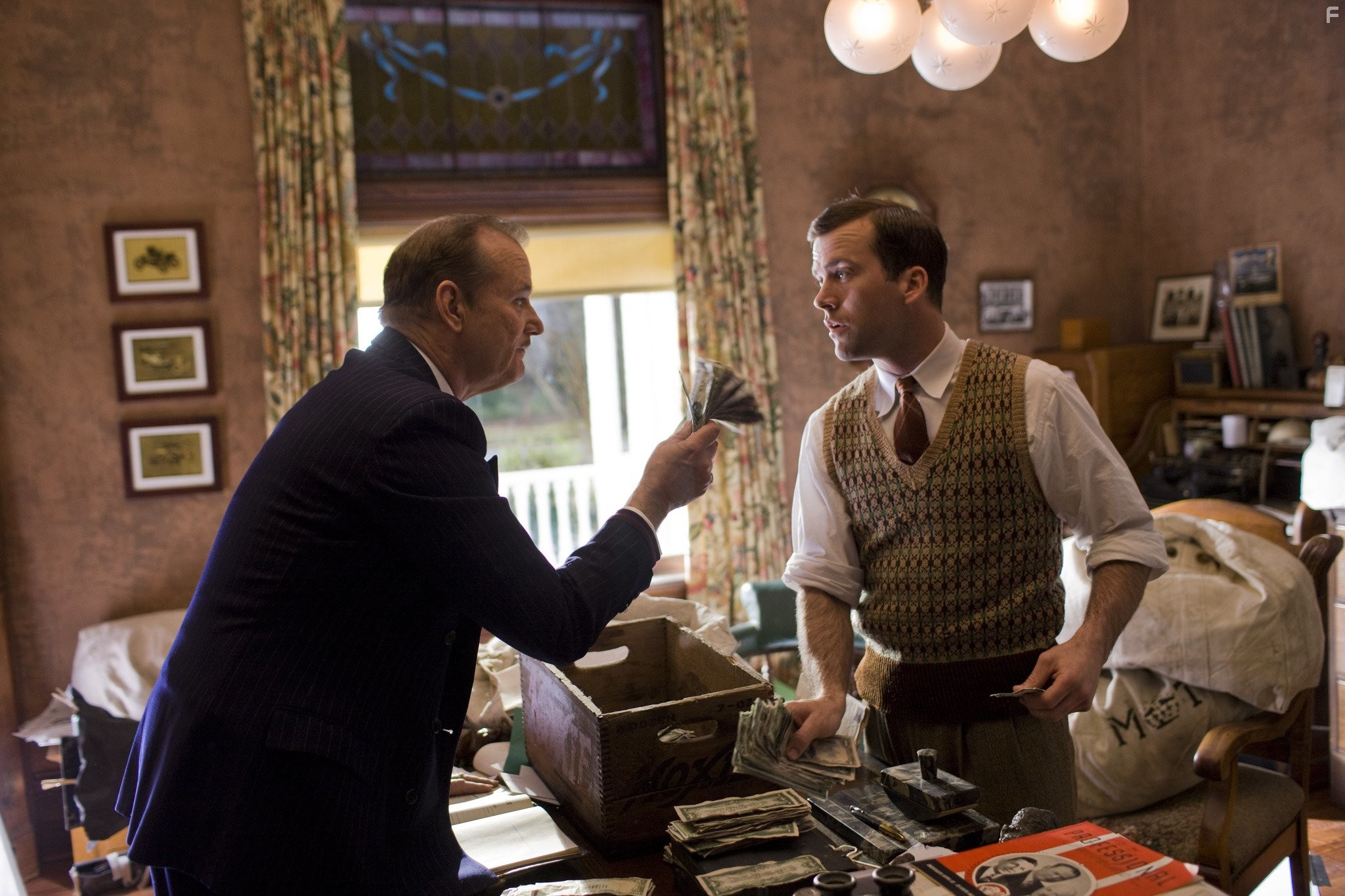 Bill Murray and Lucas Black in Похороните меня заживо (2009)