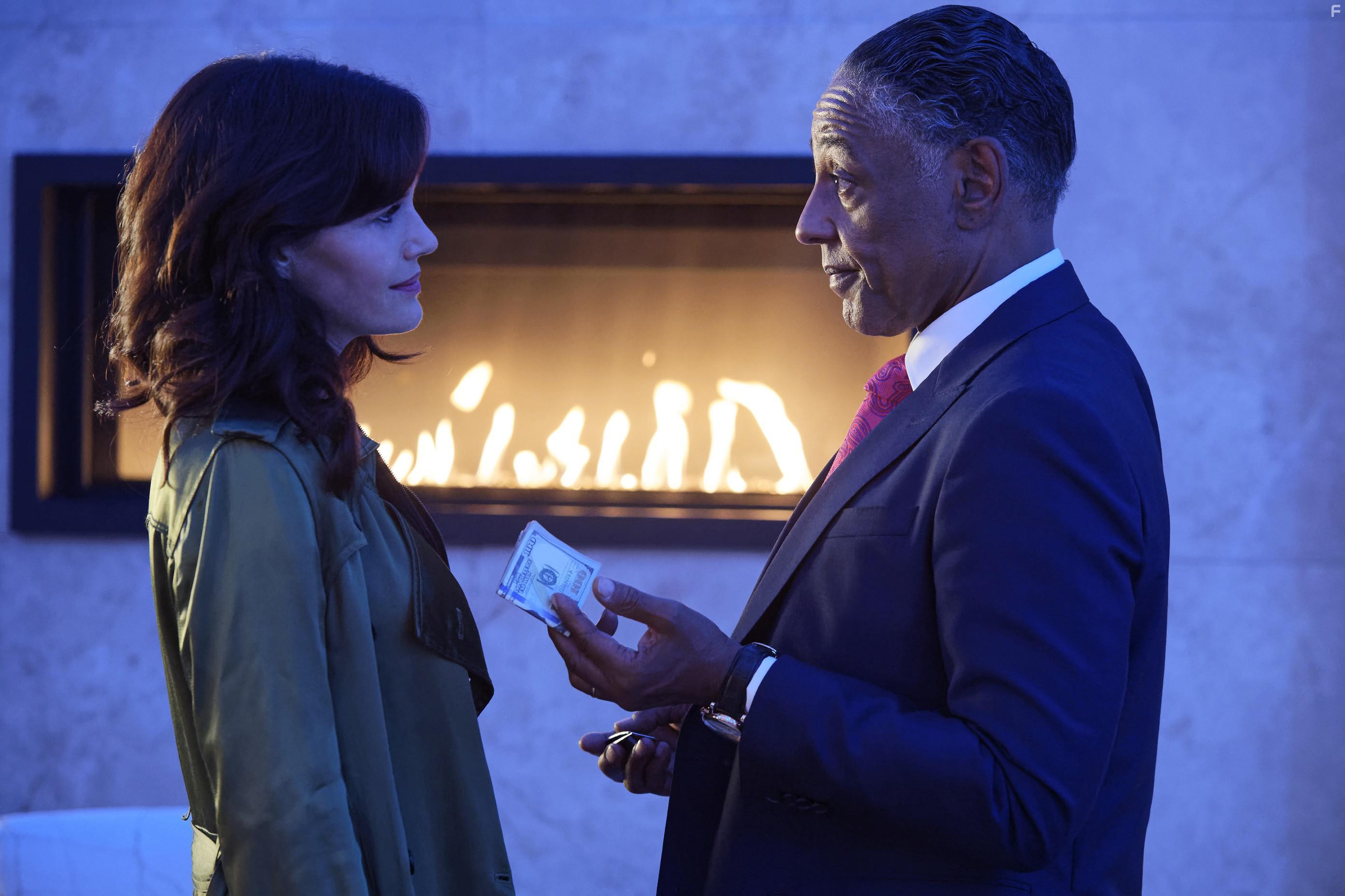 Carla Gugino and Giancarlo Esposito in Jett (2019)