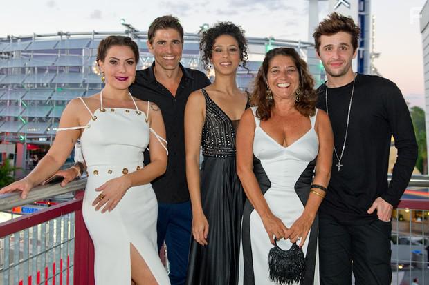 Reynaldo Gianecchini, Cris D'Amato, Gil Coelho, Thalita Carauta, and Fabiula Nascimento at an event for S.O.S.: Mulheres ao Mar 2 (2015)