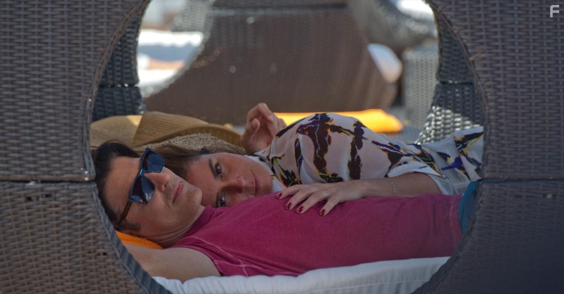 Giovanna Antonelli and Reynaldo Gianecchini in S.O.S.: Mulheres ao Mar 2 (2015)