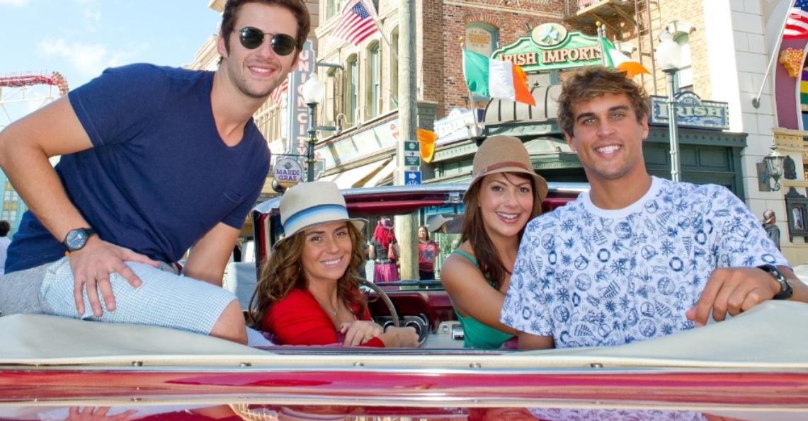 Giovanna Antonelli, Gil Coelho, Fabiula Nascimento, and Felipe Roque in S.O.S.: Mulheres ao Mar 2 (2015)