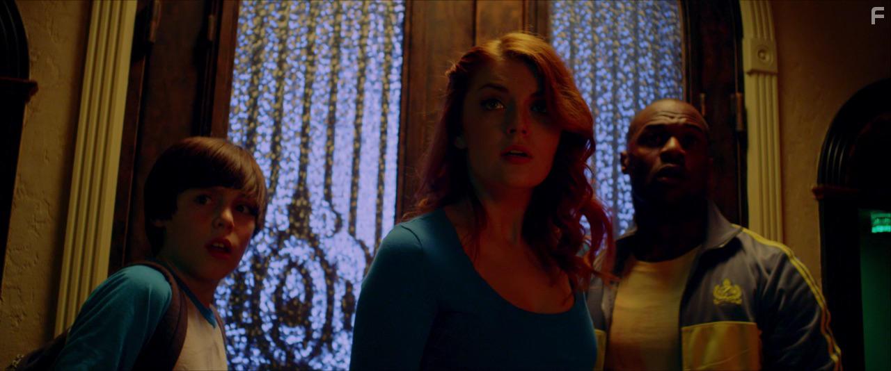 Elyse Dufour, Jermaine Rivers, and Jack Champion in The Night Sitter (2018)