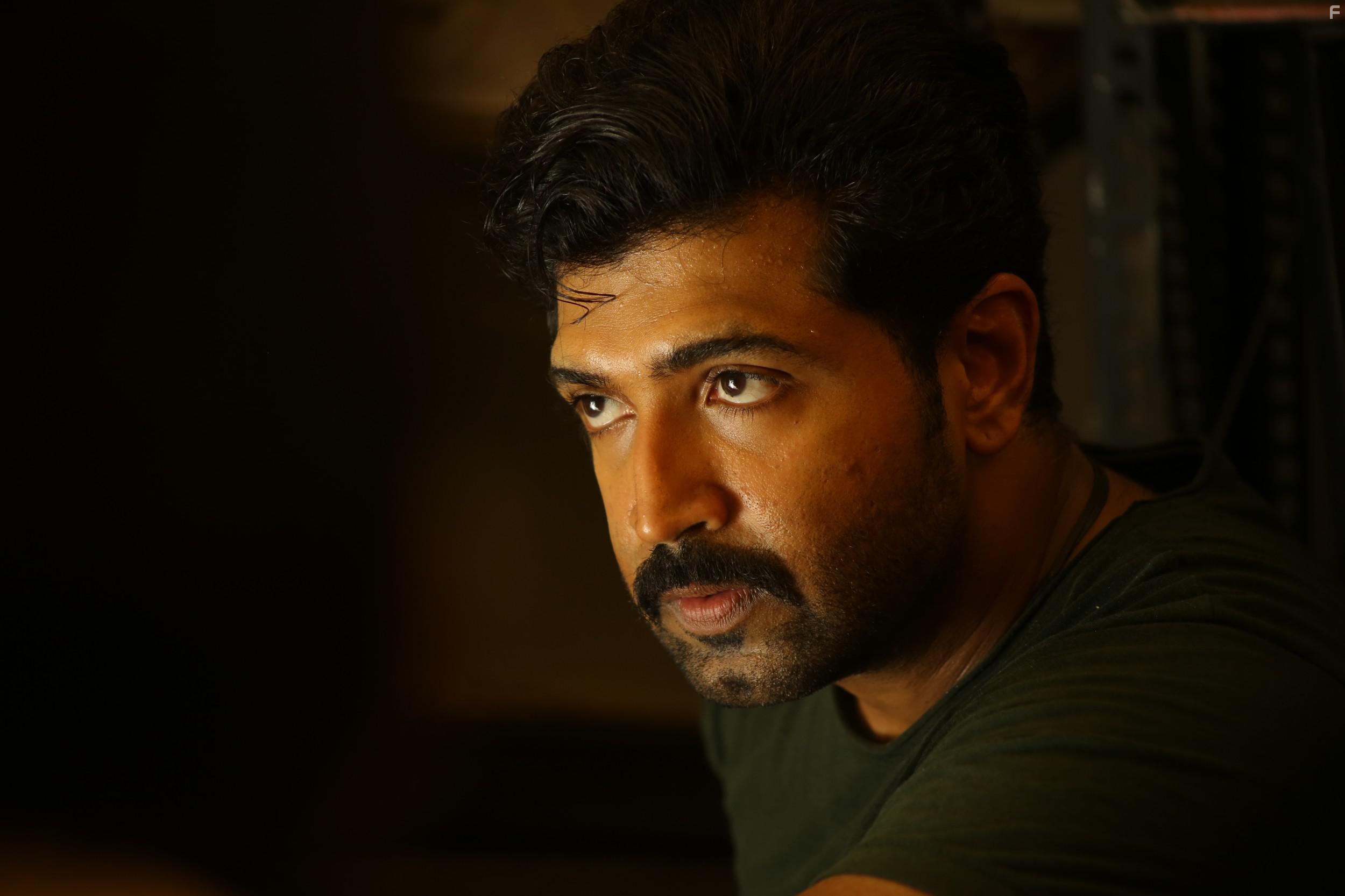 Arun Vijay in Thadam (2019)