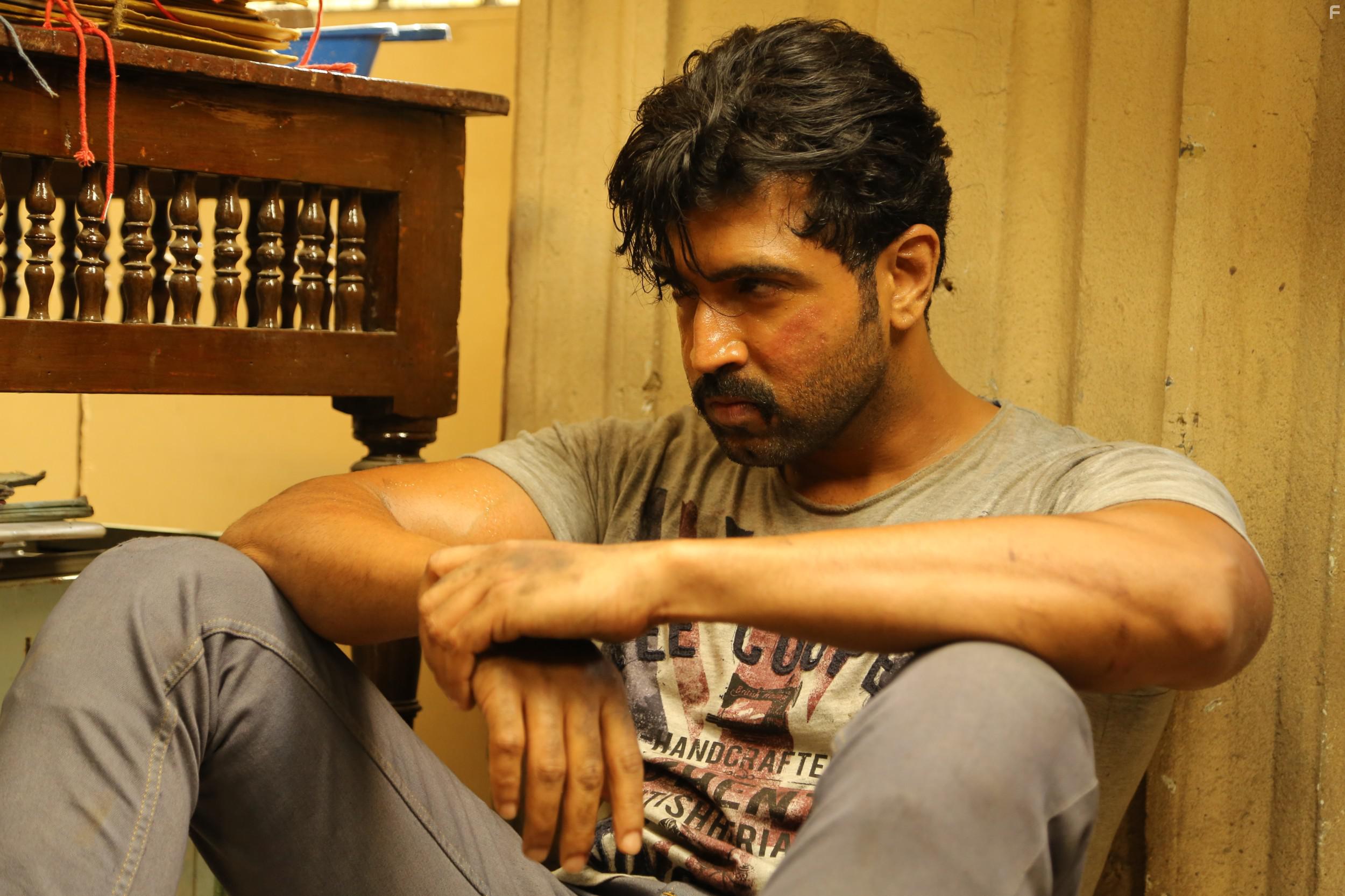 Arun Vijay in Thadam (2019)