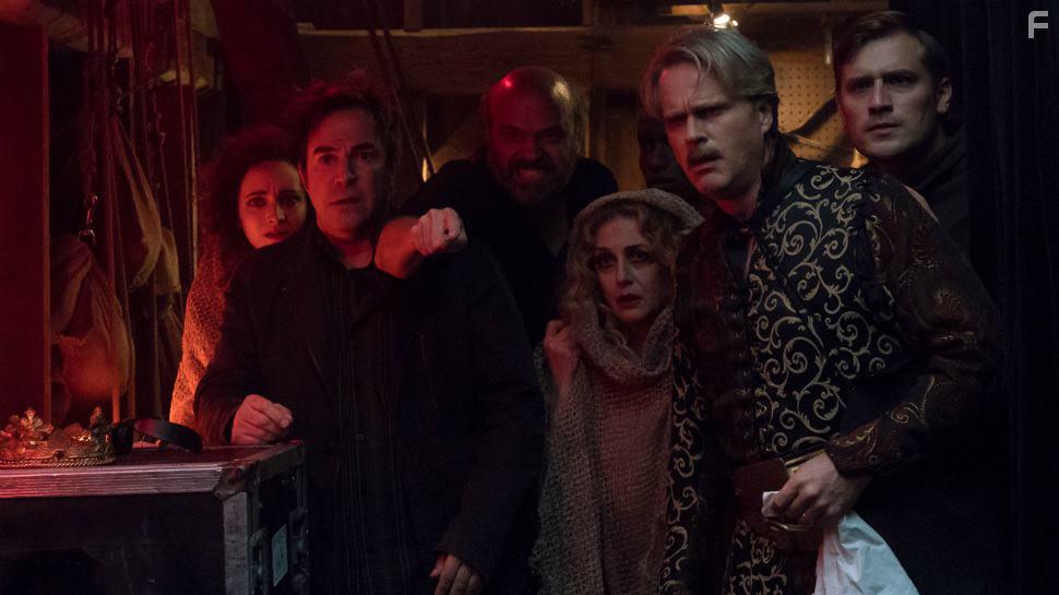 Cary Elwes, Carol Kane, Scott Adsit, Roger Bart, and Tom Riley in Ghost Light (2018)
