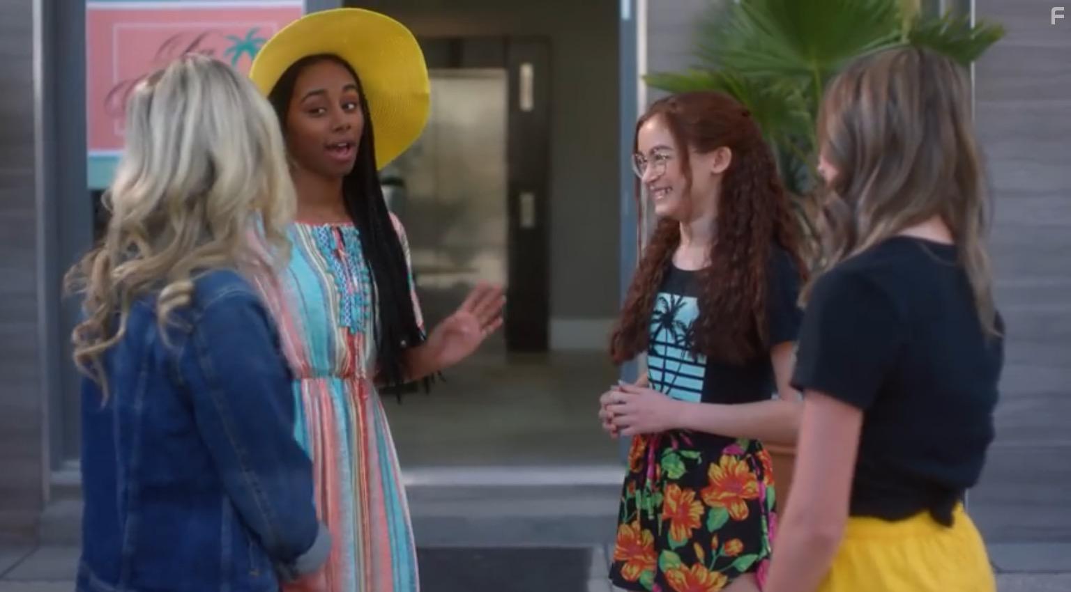 Kianna Naomi, Lilia Buckingham, Annie LeBlanc, and Anna Cathcart in Spring Breakaway (2019)
