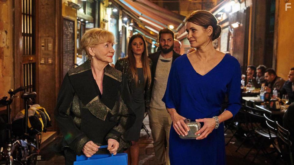 Anja Kling and Christine Schorn in Urlaub mit Mama (2018)