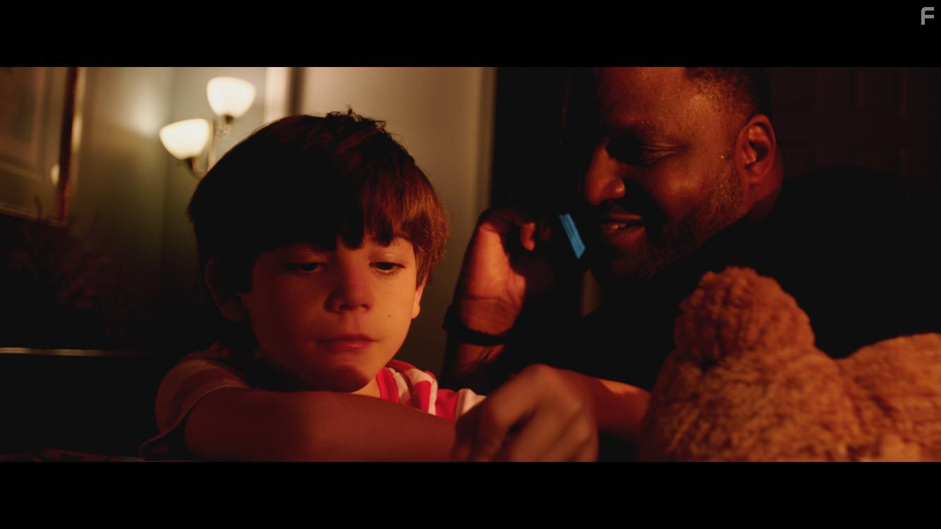 Aries Spears and Eli Michael Kaplan in Chase (2019)