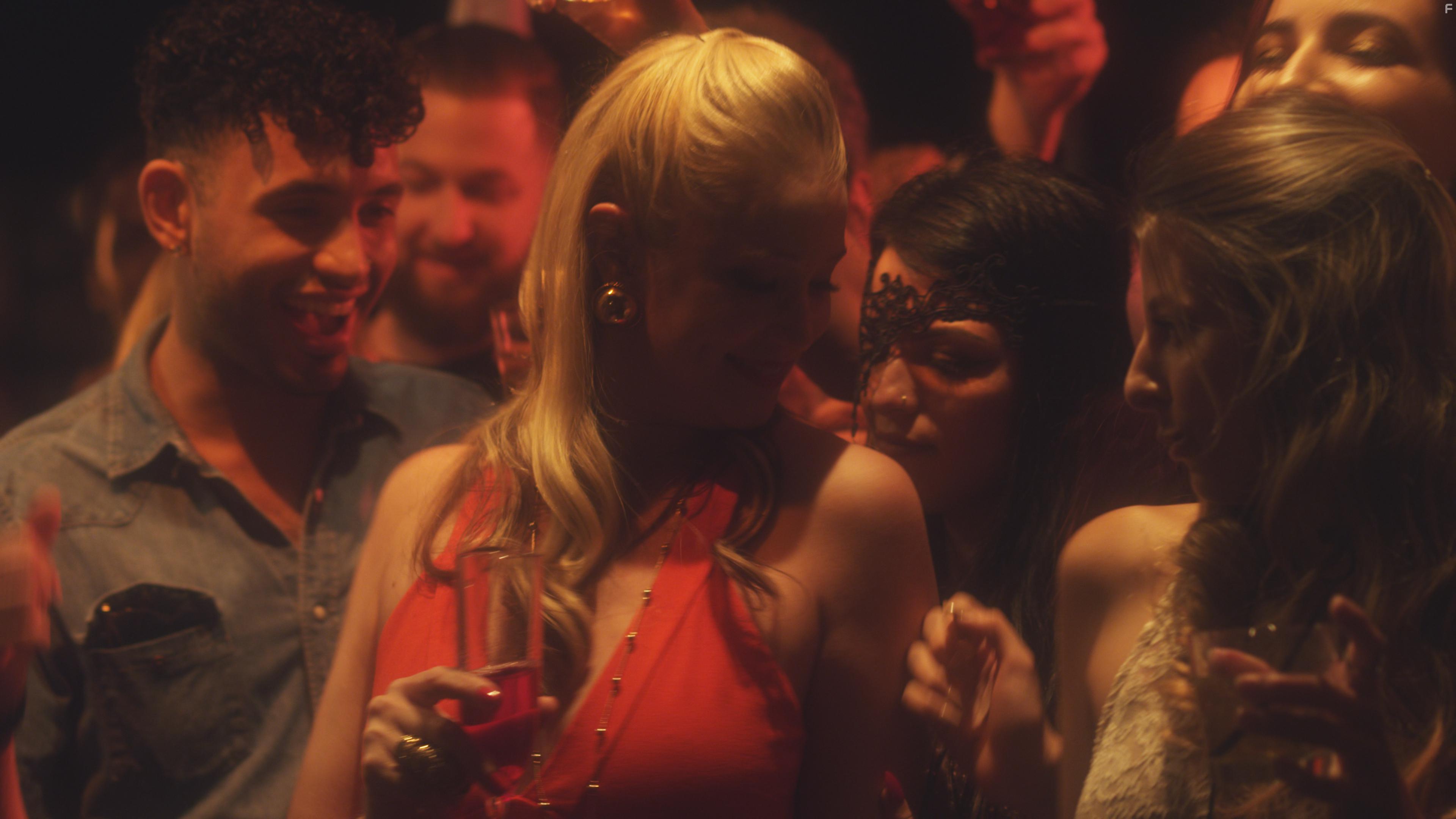 Kristen Renton in Marriage Killer (2019)