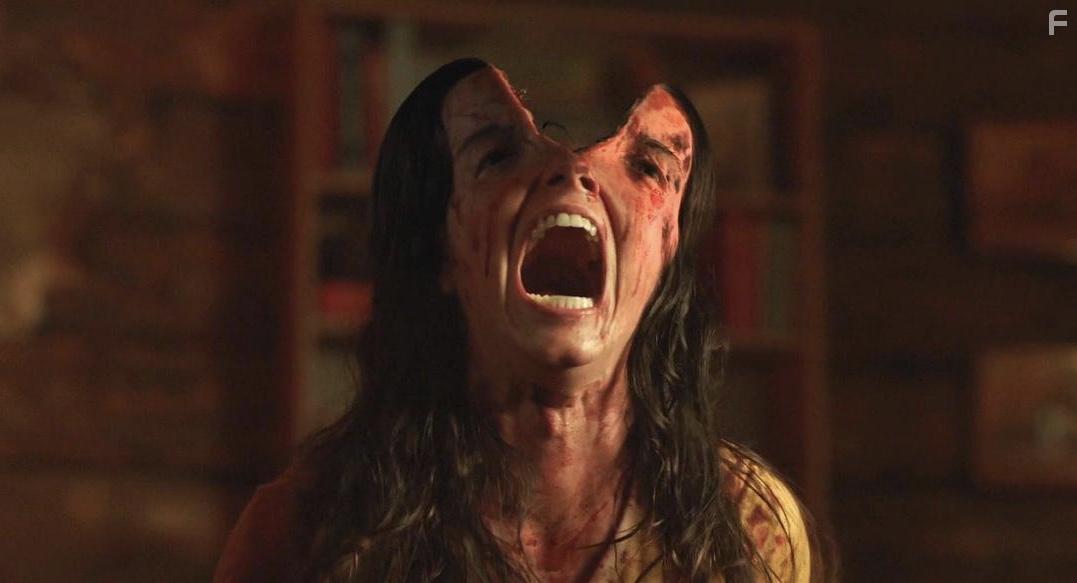 Sarah Elizabeth Withers in Nightmare Cinema (2018)