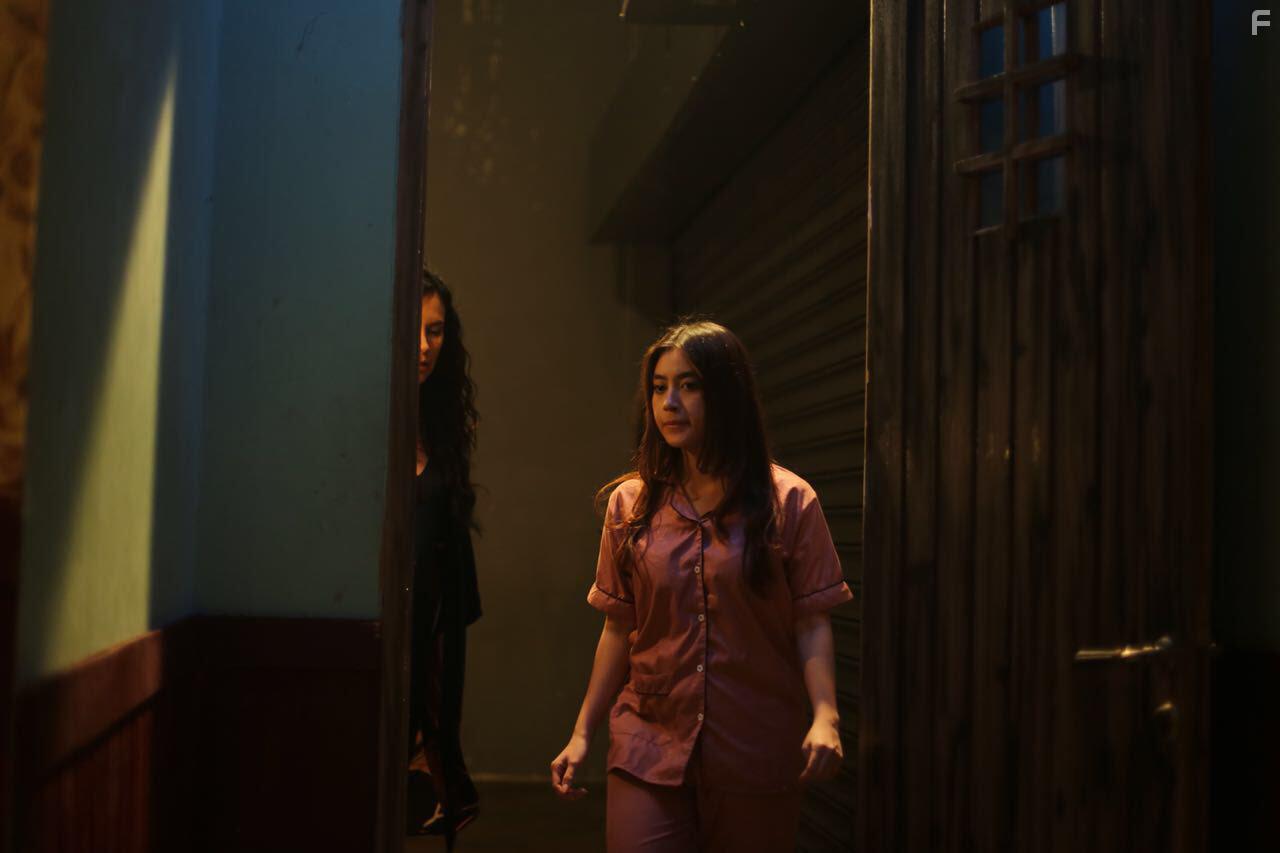 Sophia Latjuba and Nabilah Ratna Ayu Azalia in Mata Batin 2 (2019)