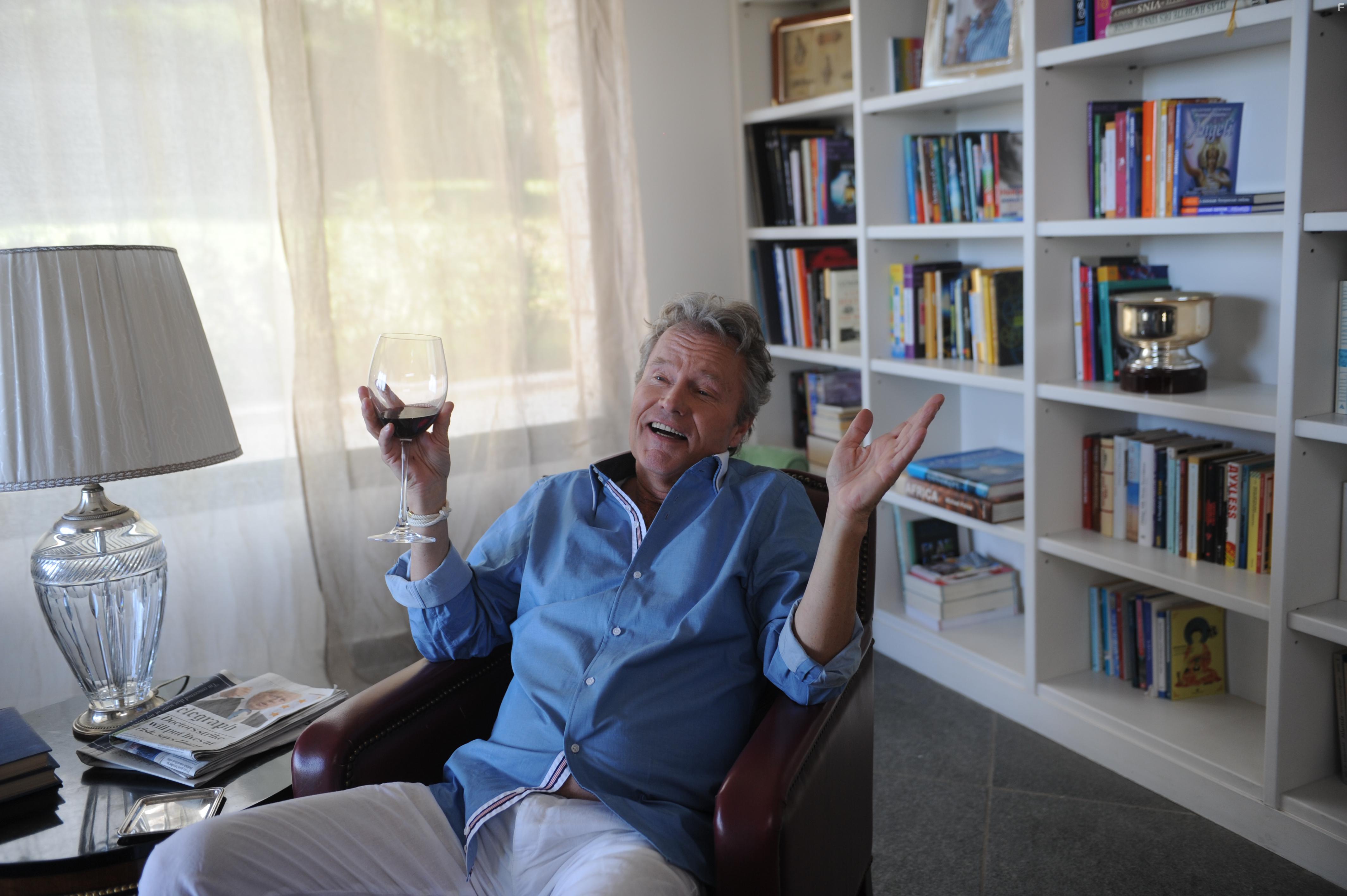 Six Children and One Grandfather (2018)