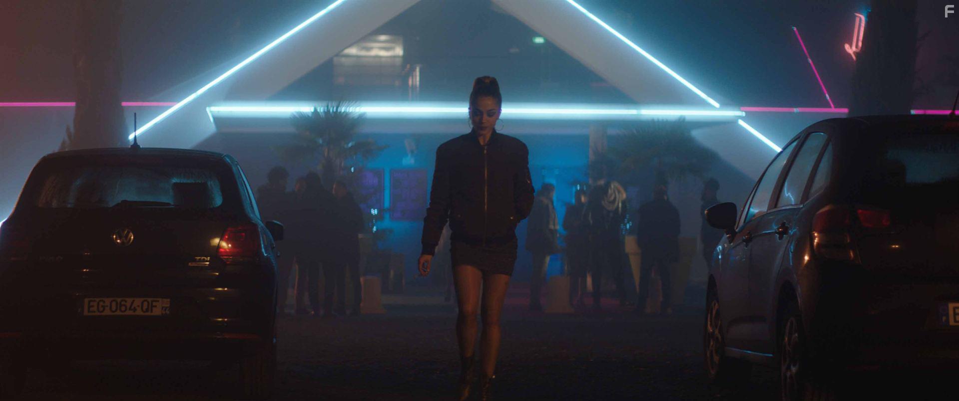 Alice Isaaz in La surface de rparation (2017)