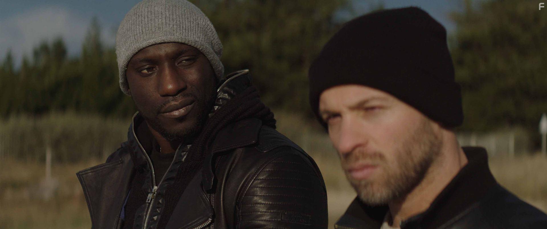 Franck Gastambide and Moussa Mansaly in La surface de rparation (2017)