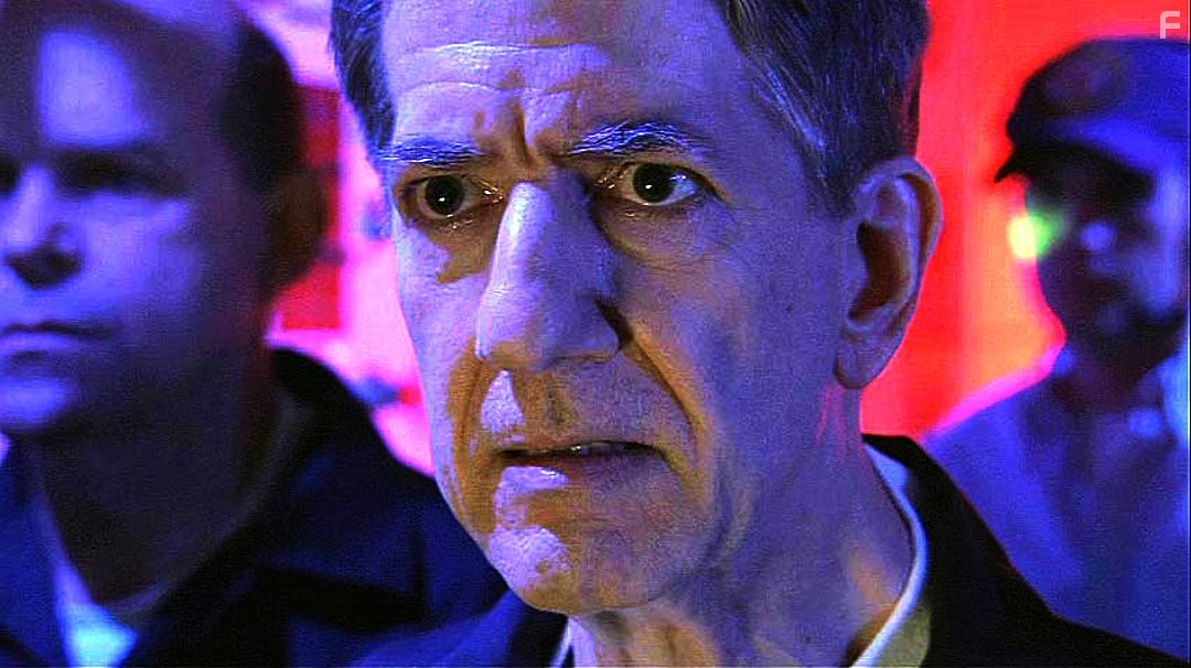 Russ Kingston in Два миллиона лет спустя (2009)