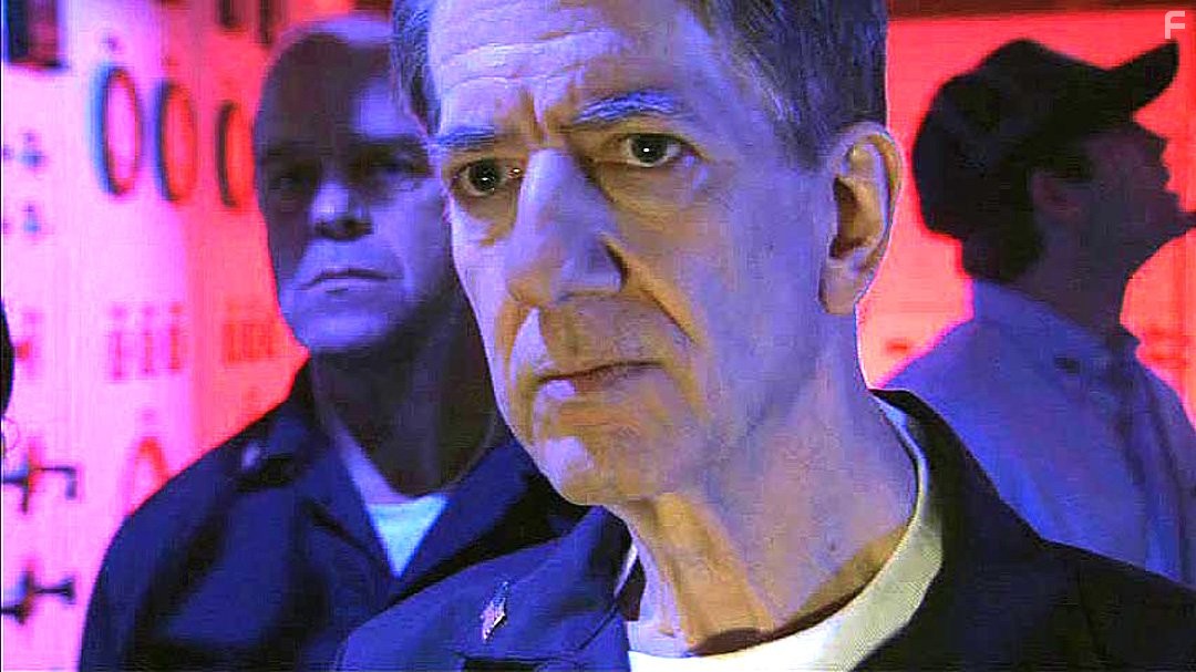 Russ Kingston in Два миллиона лет спустя (2009)