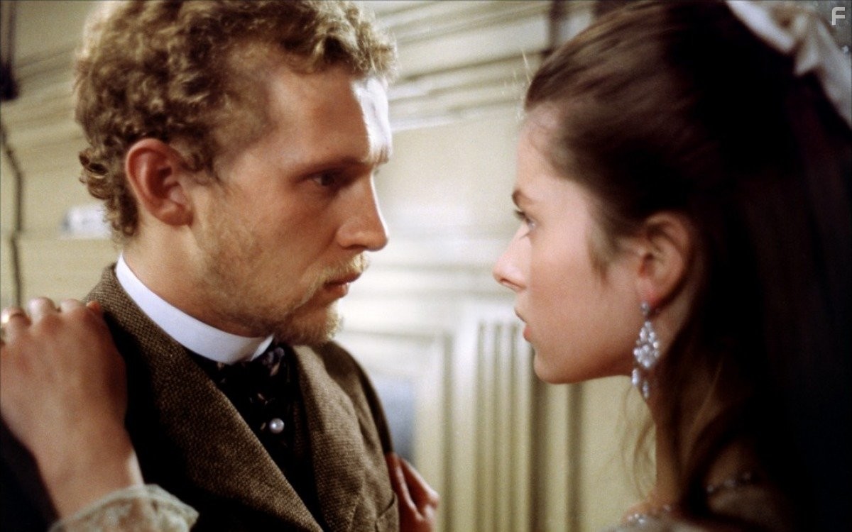 Nastassja Kinski and Peter Firth in Тэсс (1979)