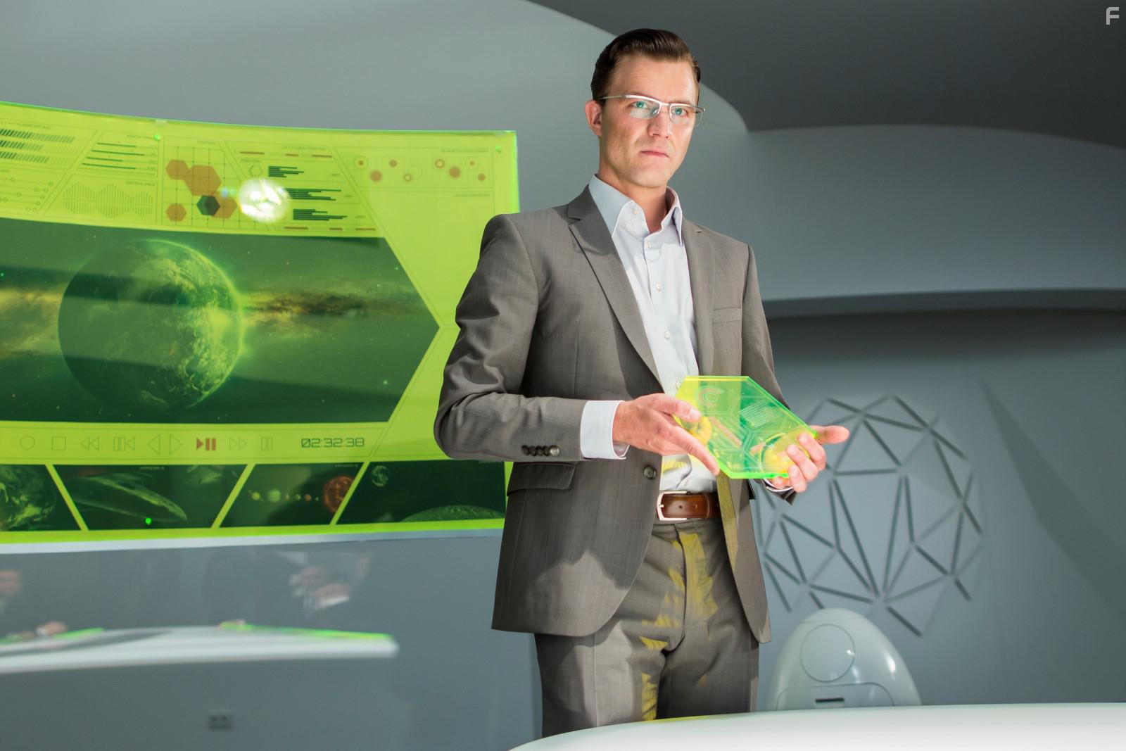 Friedrich Mcke in Robbi, Tobbi und das Fliewatt (2016)