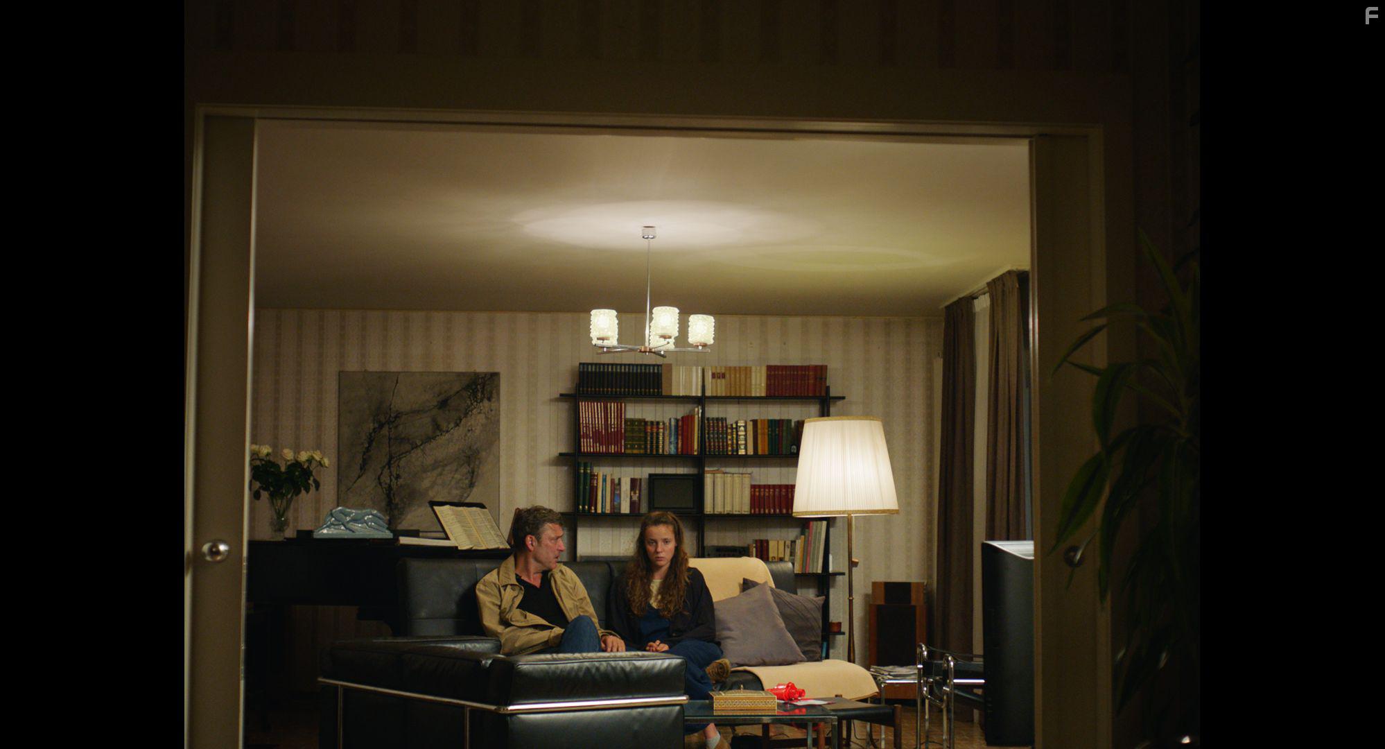 Sarah joue un loup garou (2017)