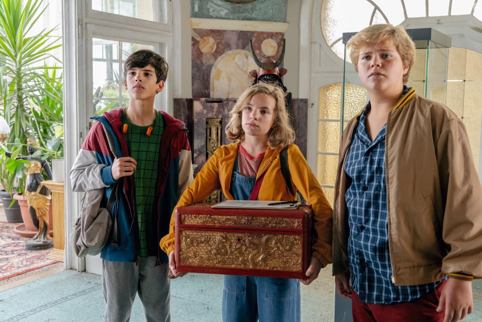 Emma-Louise Schimpf, Ilyes Moutaoukkil, and Lorenzo Germeno in TKKG (2019)