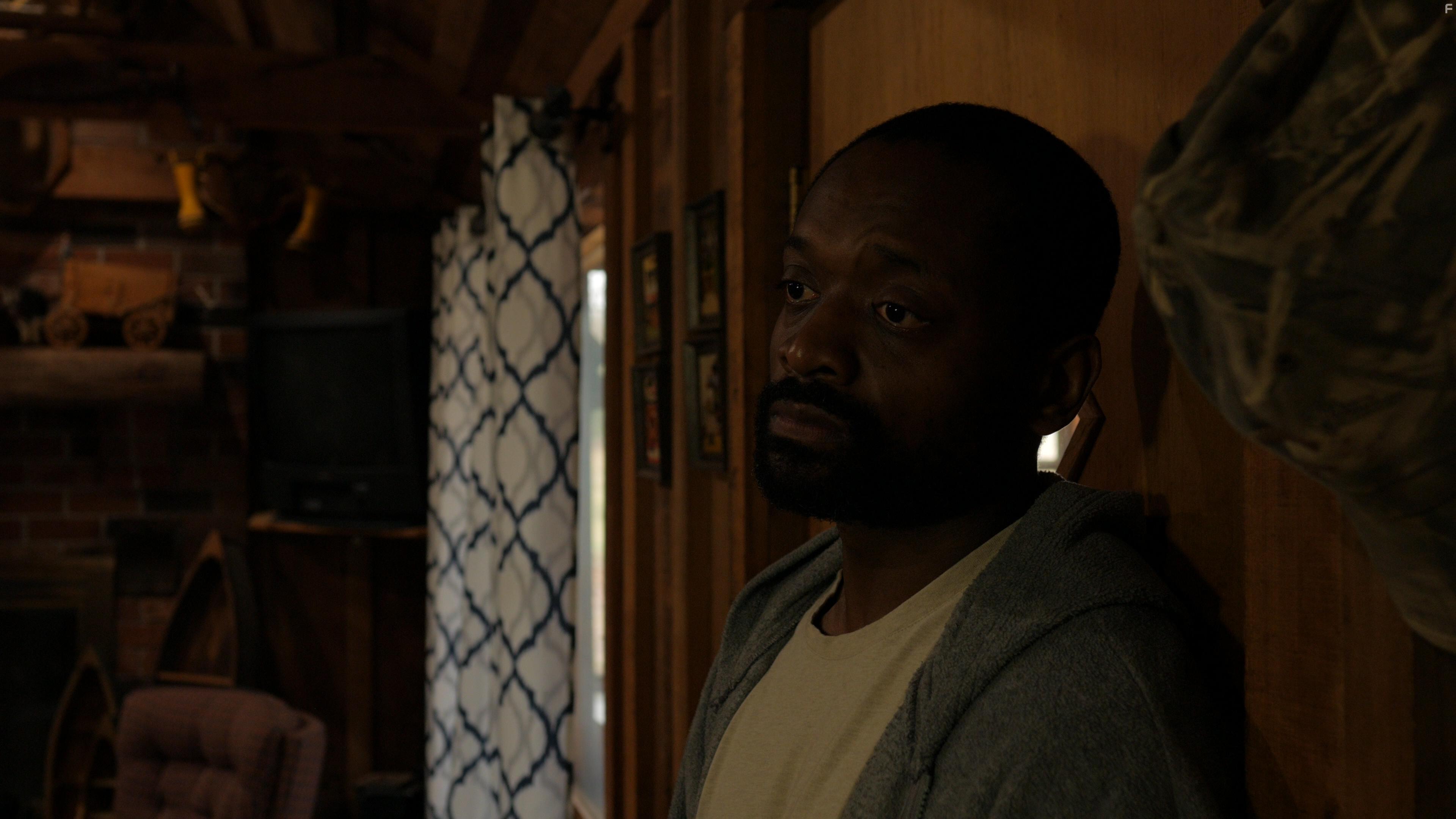 Keith Lamont Johnson in They Live in the Shadows (2018)