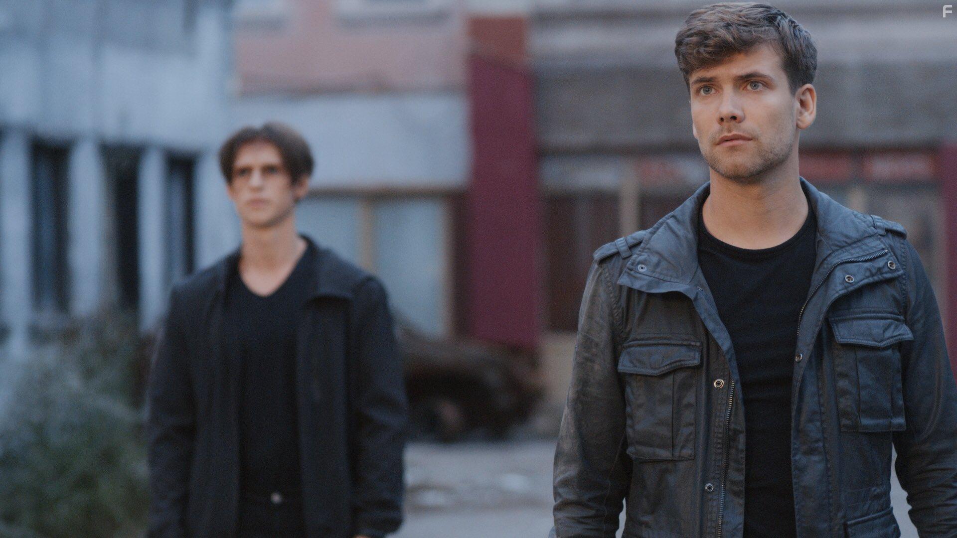 Ben Radcliffe and Oliver Dench in Pandora (2019)