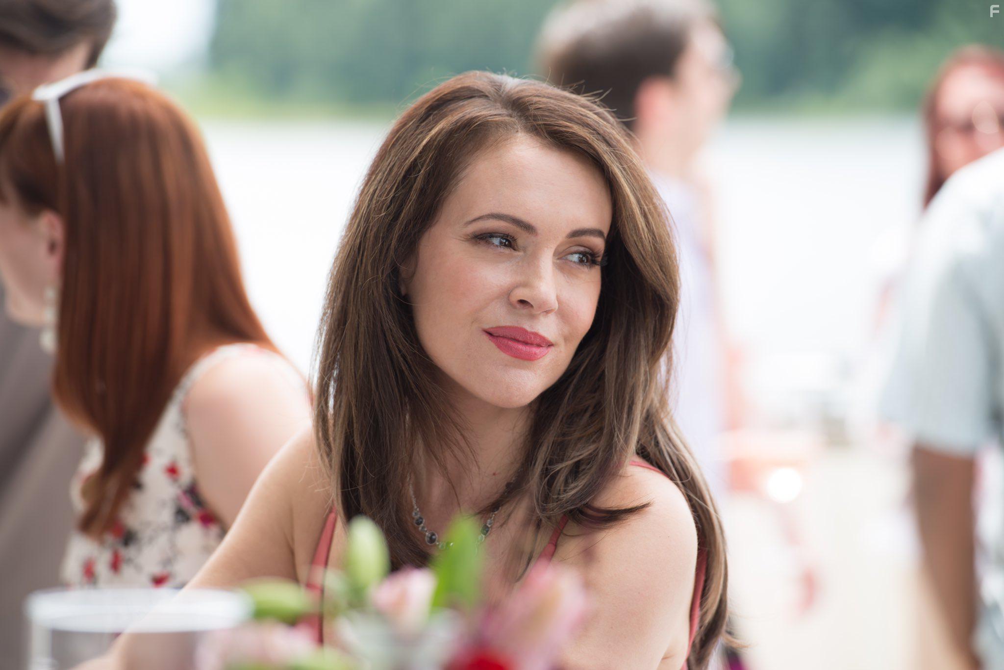Alyssa Milano in Tempting Fate (2019)