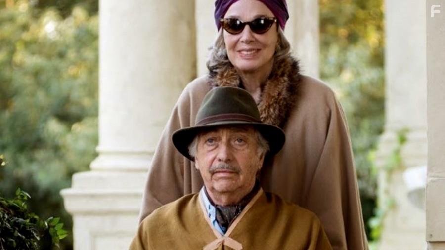 Graciela Borges and Luis Brandoni in El Cuento de las Comadrejas (2019)